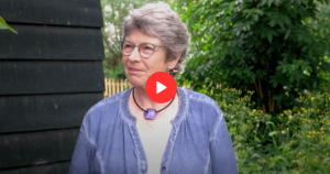 Klik op de afbeelding om de video te bekijken.